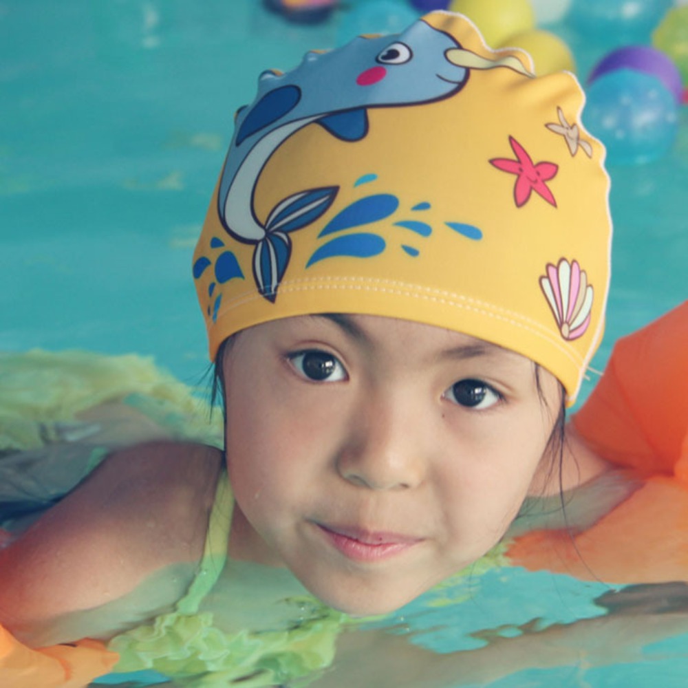 新しいかわいい漫画子供水泳キャップ漫画防水ベビー耳プロテクタ - Aquatic Sports Cap のレビューと価格